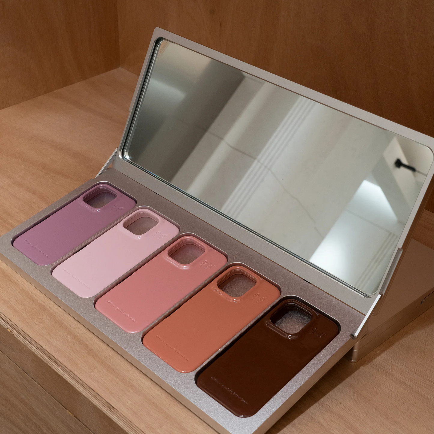 THE SKINNY CASE (CHROME)