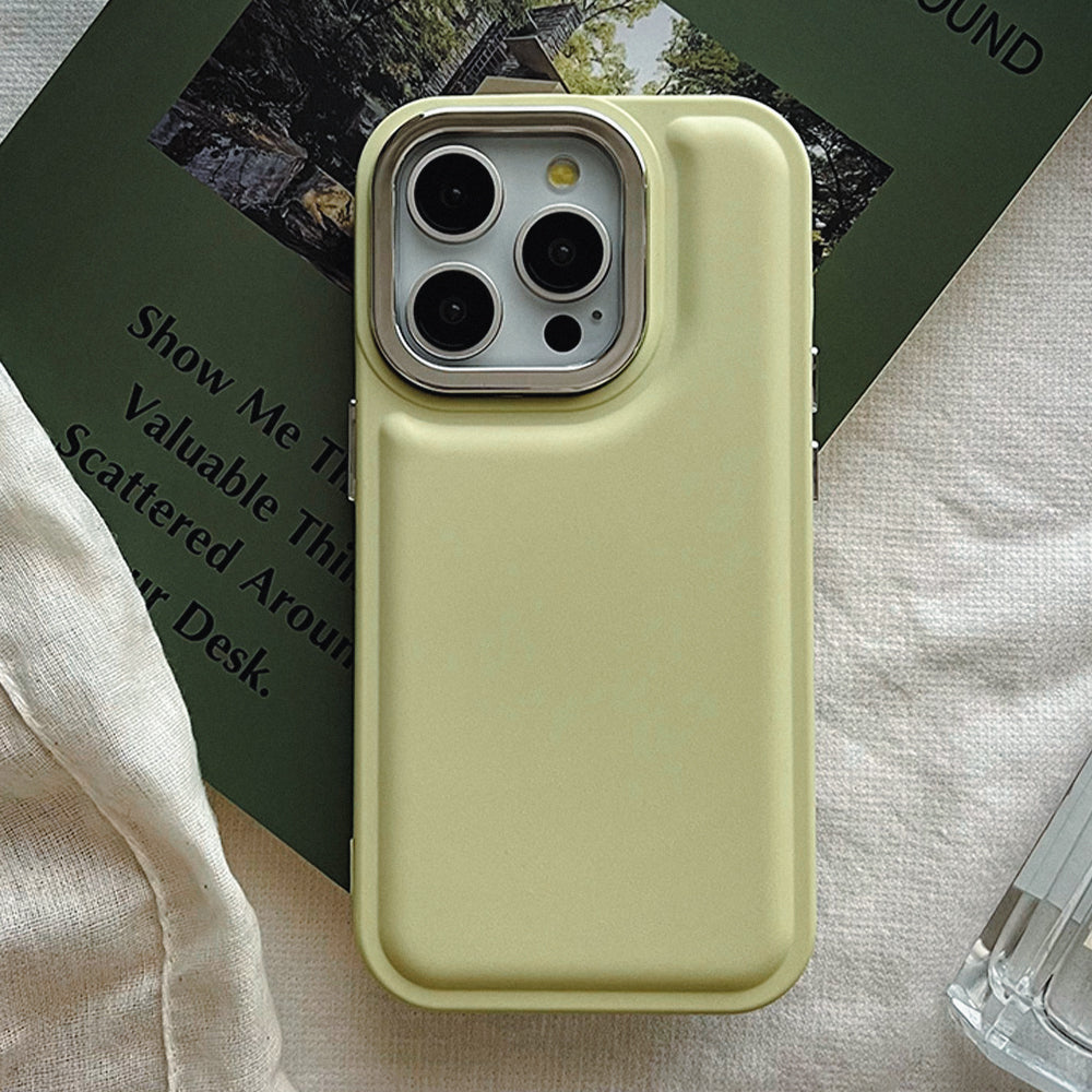 【iPhone15 Pro】ソフトパフケース (イエロー)