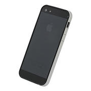 【iPhone5 ケース】フラットバンパーセット for iPhone5(シルバー＆ブラック)