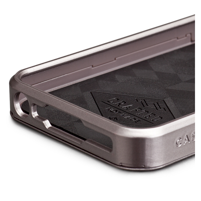 【iPhoneSE(第1世代)/5s/5 ケース】Crafted Case Brushed Alminum, Gunmetal / Blackサブ画像