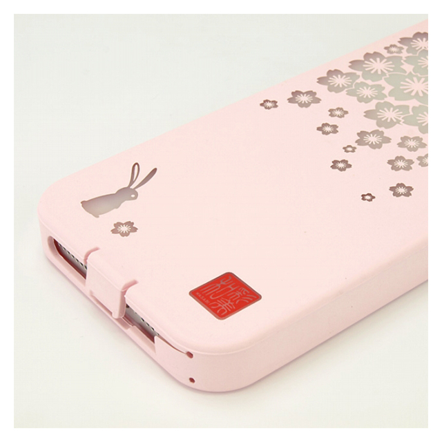 【iPhone5s/5 ケース】和彩美「ふるる」：柔装飾カバー 透し重ね桜に兎サブ画像