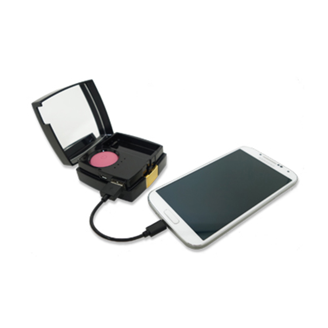コンパクト型モバイル充電器 (ブラック/ピンク)サブ画像