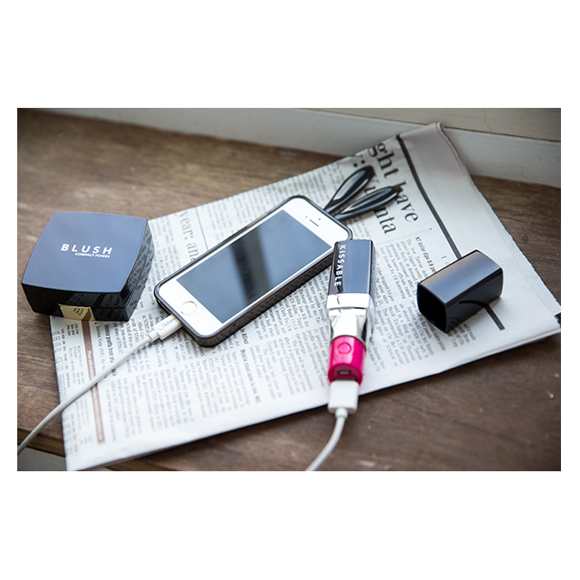 コンパクト型モバイル充電器 (ブラック/ピンク)サブ画像