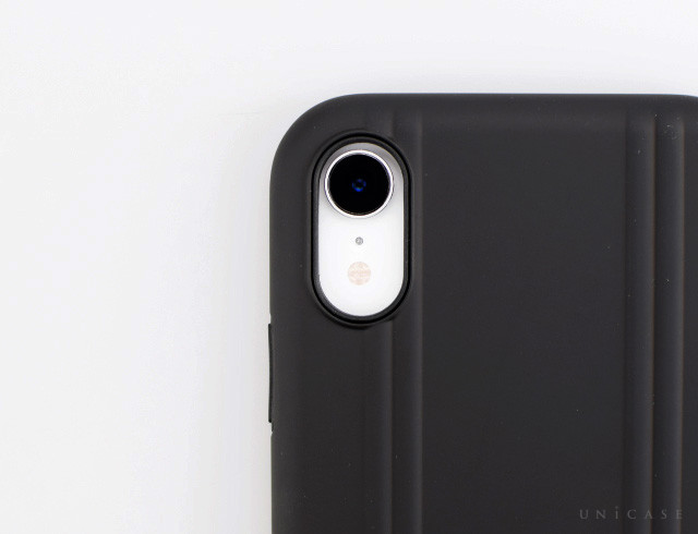 【iPhoneXR ケース】ZERO HALLIBURTON Hybrid Shockproof case for iPhoneXR (Black)装着レビュー カメラ