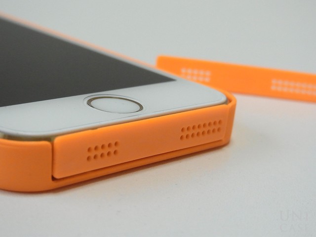【iPhone5s/5 ケース】NUDE Neon Orangeのスピーカーまわり