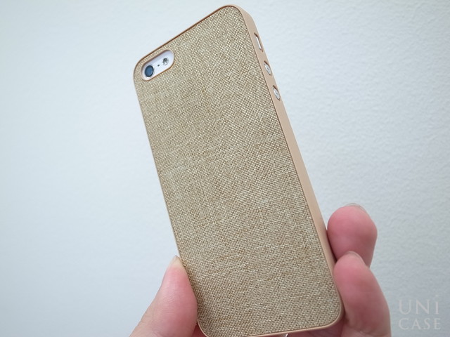 【iPhone5s/5 ケース】OZAKI O!coat Canvas Slim Light Khakiのメイン画像