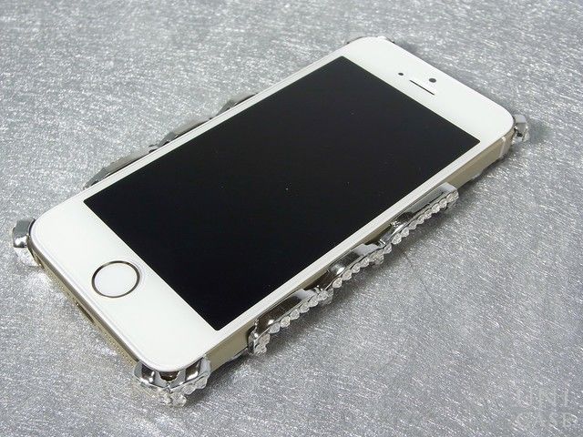 【iPhone5s/5 ケース】フルペーストデコレーションケース Arabesque GOLDのシルバータイプ