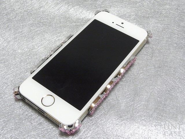 【iPhone5s/5 ケース】フルペーストデコレーションケース Arabesque GOLDのピンクのデザイン