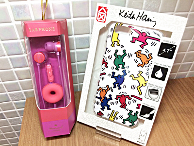 夏コーデ 【iPhone6 ケース】KEITH HARING Dancers×【イヤホン】マークスフィア(ピンク＆パープル)