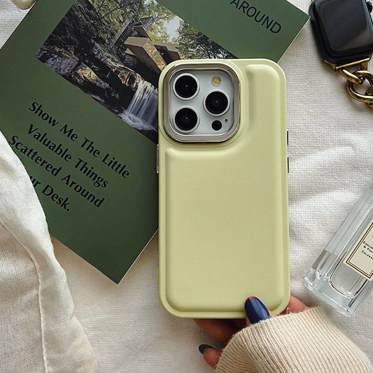 【iPhone15 Pro】ソフトパフケース (イエロー)