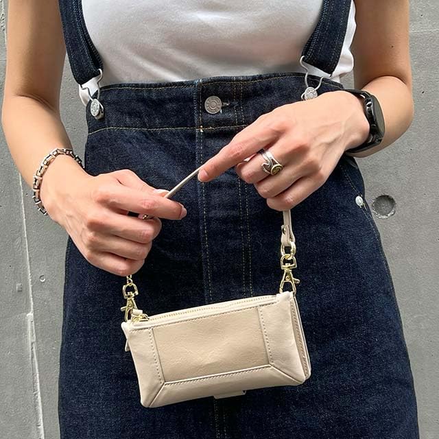 【iPhone15 Pro】Minimal Pouch Case (beige)