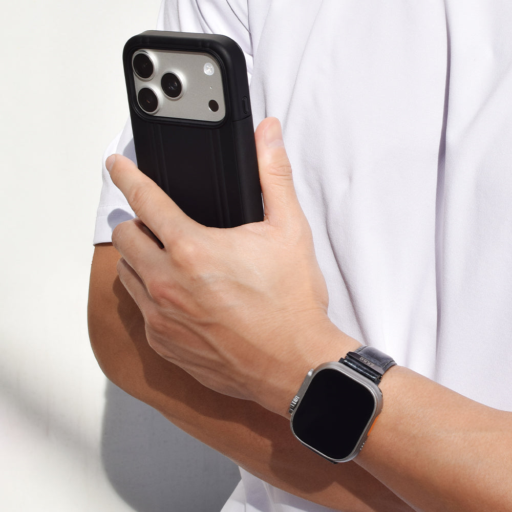 ZERO HALLIBURTON Hybrid Shockproof Case (Black)