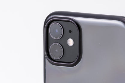 【iPhone 11専用】サイドメッキクリア iPhone 背面ケース(ブラック)