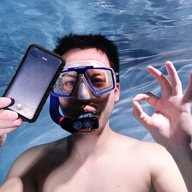 【iPhone4S/4 ケース】Krusell SEaLABox WATERPROOF for iPhone ブラックサブ画像