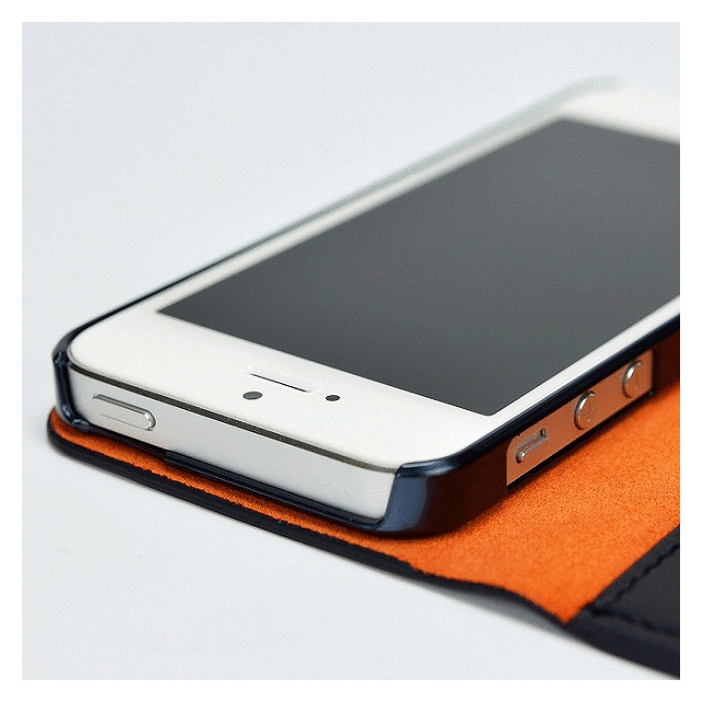 【iPhone5s/5 ケース】高級牛革を使用した手帳型カバー『Classic Leather』(ダークネイビー)サブ画像
