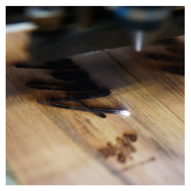 【iPhone8/7 ケース】Koa Wood COVER (Design/Hibiscus)サブ画像
