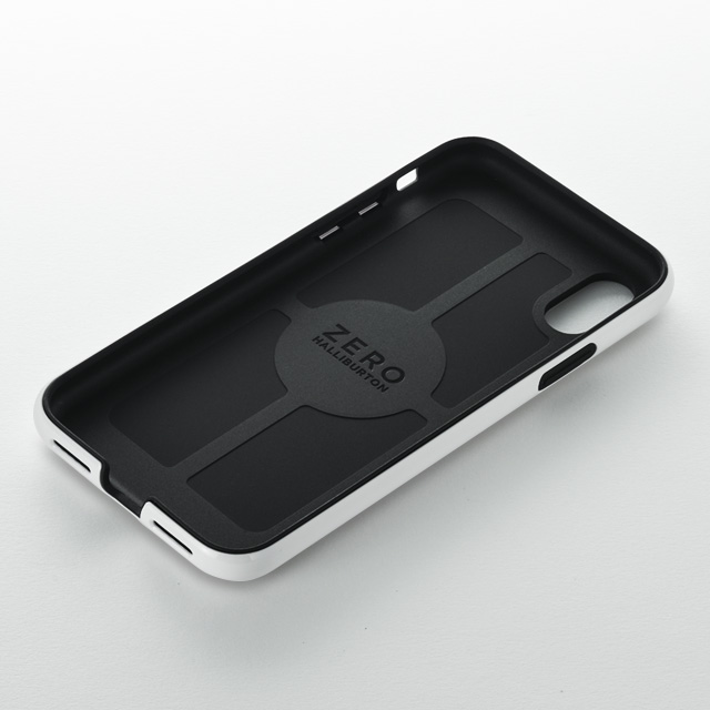 【アウトレット】【iPhoneXR ケース】ZERO HALLIBURTON Hybrid Shockproof case for iPhoneXR (Silver)サブ画像