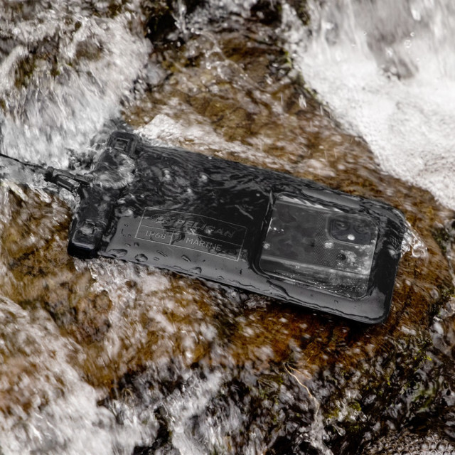 【スマホポーチ】防水ポーチ Marine Waterproof Floating Pouch XL for Universal Max 7.0 inch (Stealth Black)サブ画像
