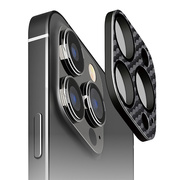 【iPhone15 Pro/15 Pro Max フィルム】カメラフルプロテクター (PVCレザー/カーボン調ブラック)