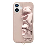 【iPhone16 Plus ケース】Classy Scrunchie Case (pink)