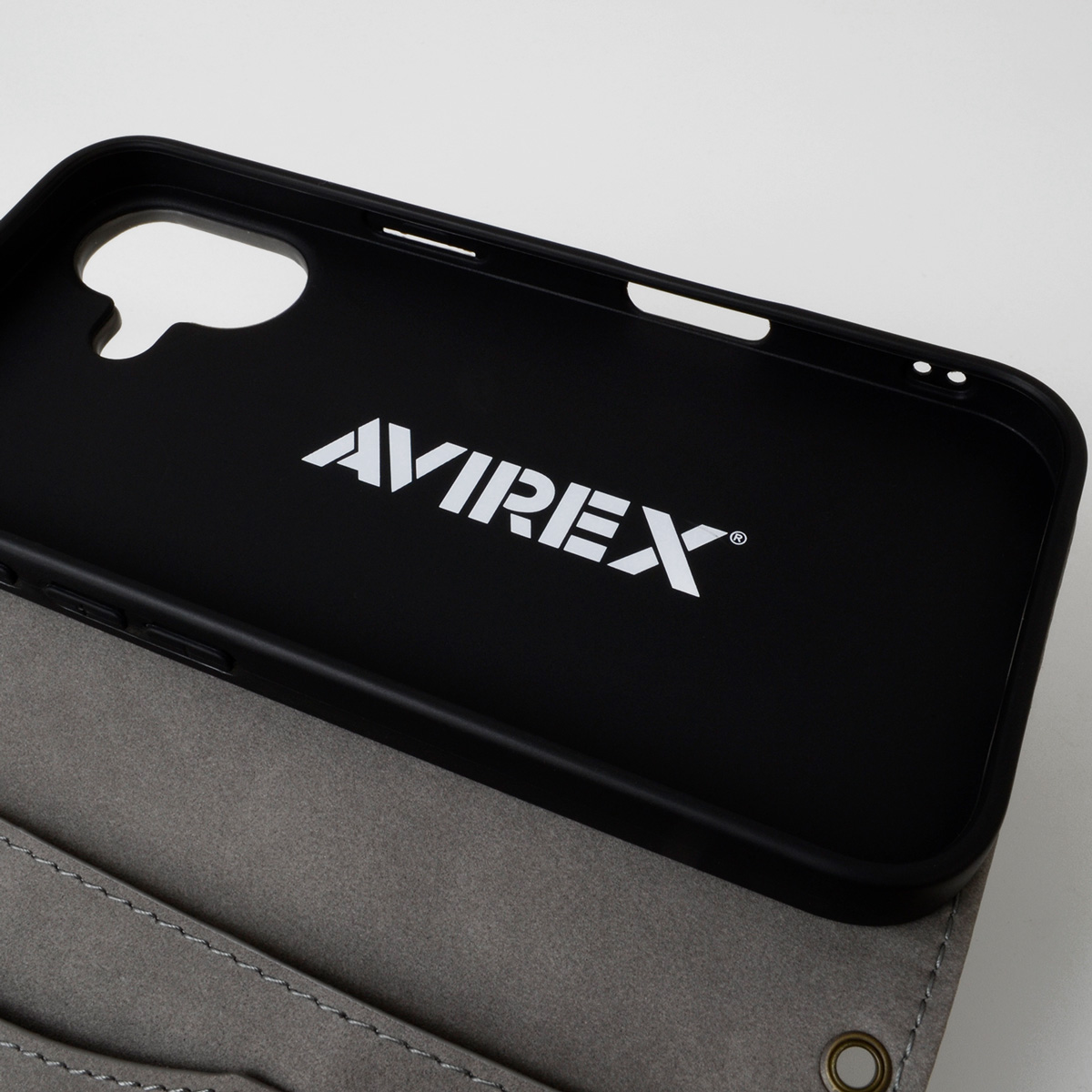 【iPhone16 ケース】AVIREX 手帳ケース (スタンプロゴスエード/グレー)サブ画像