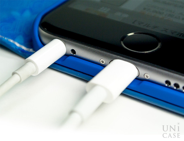 【iPhone6s/6 ケース】Booklet Case (Bluebird/White)のコネクタ装着