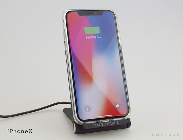 ワイヤレス充電の様子 iPhoneXS/X装着