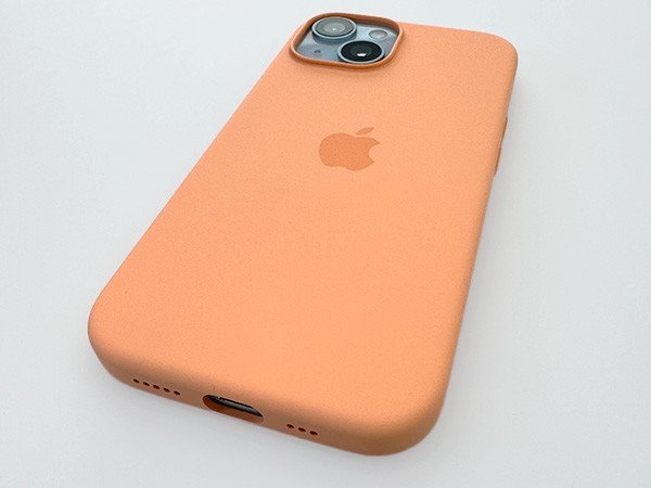 シリコーンケース】豊富なカラーから選べるApple純正のiPhoneケース 