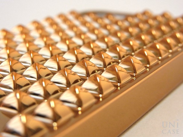 キラキラ度 注目度100 スタッズが眩しい華やかなデザインiphoneケース Barely There Studded Gold Unicaseレビュー