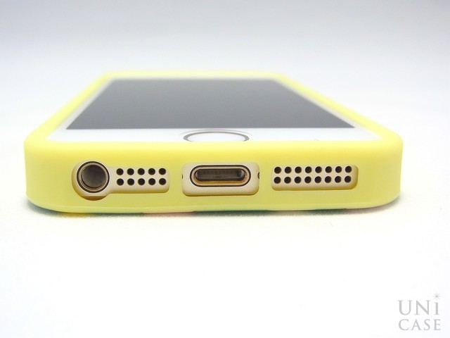 【iPhoneSE(第1世代)/5s/5 ケース】iPhone Case UB corn GRのコネクタ・イヤホンジャック部分