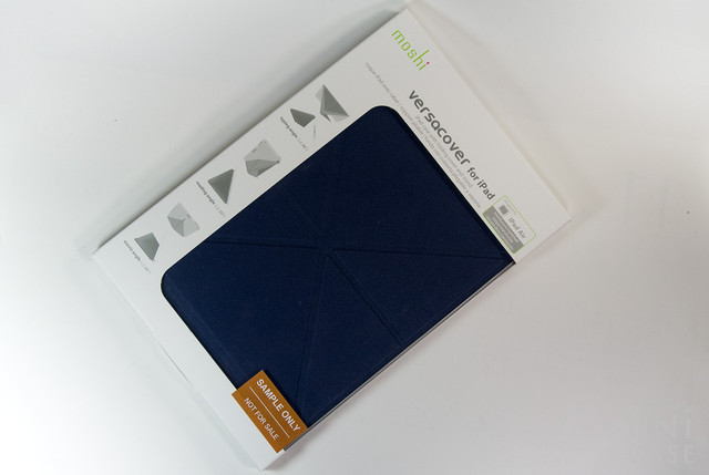 iPad Airらしさを残したスリムでスタンドにもなるケース：moshi VersaCover for iPad Air Denim Blue