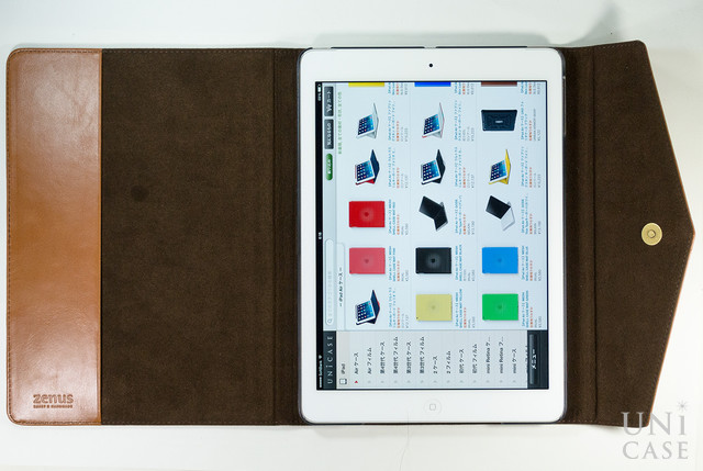 【iPad(9.7inch)(第5世代/第6世代)/iPad Air(第1世代) ケース】Prestige Envelope Folio (ダークブラウン)の装着
