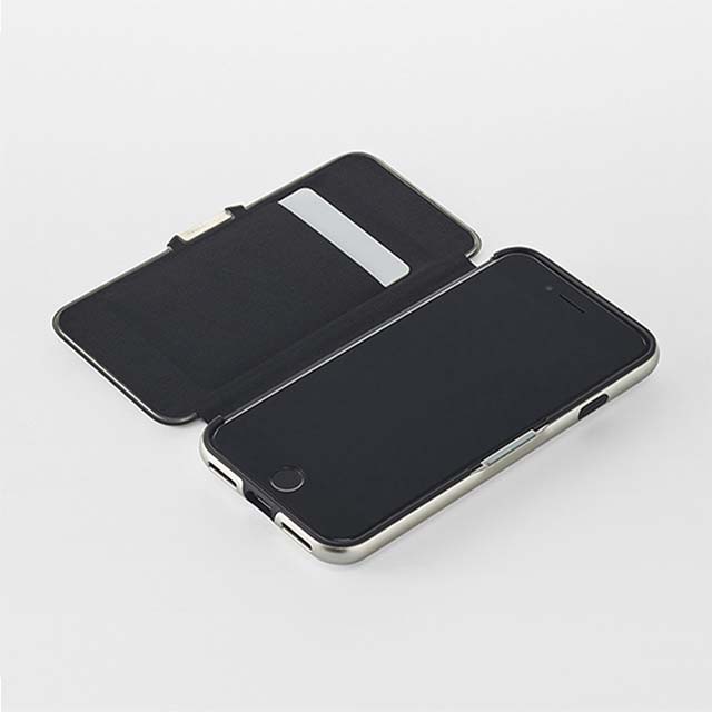 【iPhoneSE(第3/2世代)/8/7 ケース】ZERO HALLIBURTON Hybrid Shockproof Flip Case for iPhoneSE(第2世代) (Silver)サブ画像