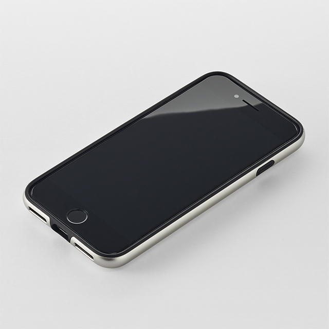 【アウトレット】【iPhoneSE(第3/2世代)/8/7 ケース】ZERO HALLIBURTON Hybrid Shockproof Case for iPhoneSE(第2世代) (Silver)サブ画像