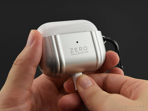 ZERO HALLIBURTON AirPods Pro Shockproof Case　ケース取り外し方 ケーブルで押し上げる