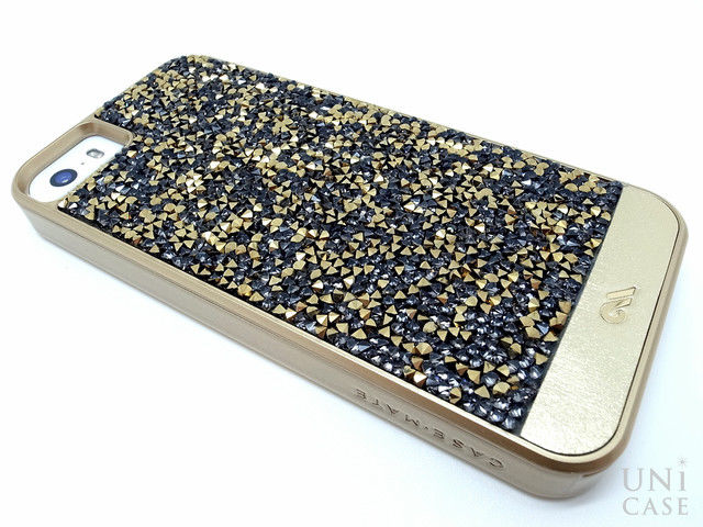 軽量でスリムなケースの背面に細かくクリスタルを敷き詰めたiPhone5s/5ケース： Crafted Case Brilliance