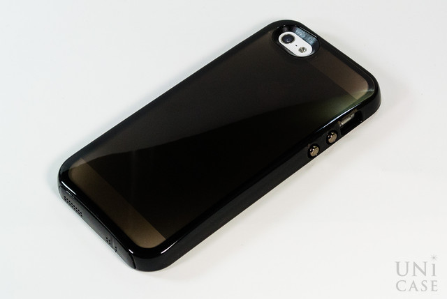 オトナの雰囲気をもつファッションアイテム：SwitchEasy Shades for iPhone 5s/5