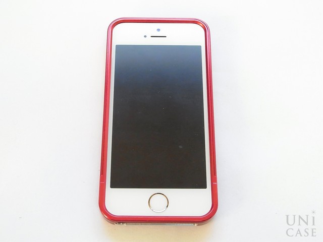 【iPhone5s/5 ケース】ZERO HALLIBURTON for iPhone5s/5 (Red)の装着完了