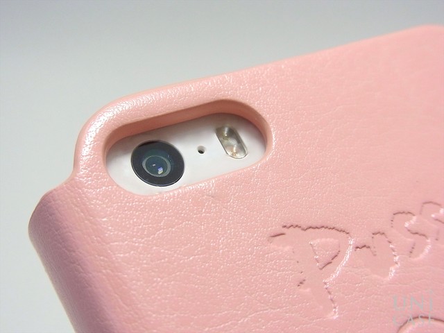 【iPhoneSE(第1世代)/5s/5c/5 ケース】Little Pink ＆ Brokiga Case (ピンク)のカメラまわり