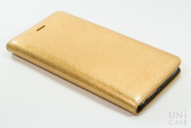 閉じたまま通話ができるiPhone6用のデザインレザーケース：Saffiano Flip Case ゴールド
